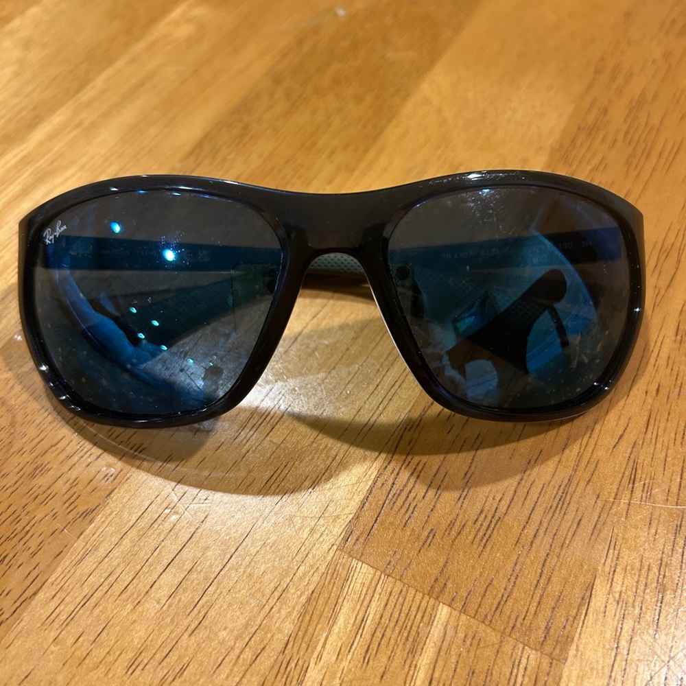 Ray-Ban Black Sunglasses RB 4307